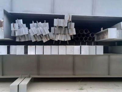 鸿路钢构 轻型钢结构用钢构件加工 